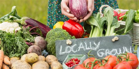 What is Market Gardening, and Could It Revolutionize Your Local Food Scene?